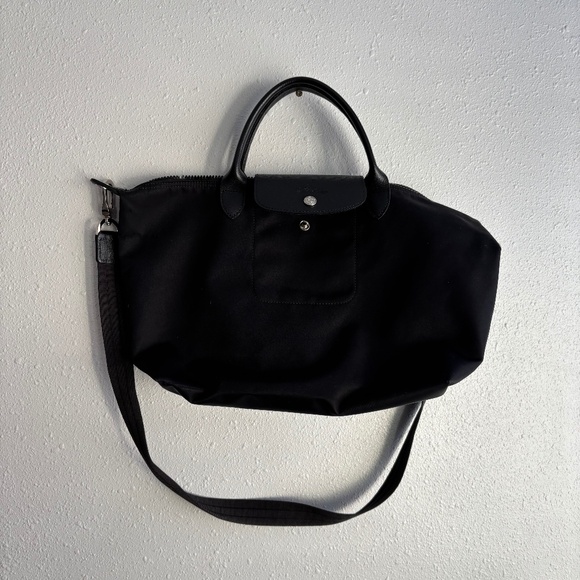 Longchamp Black Nylon Medium Le Pliage Tote - Picture 1 of 14